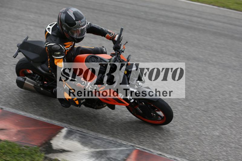 /Archiv-2025/10 23.04.2025 Cornu Master School ADR/rot-rouge/48